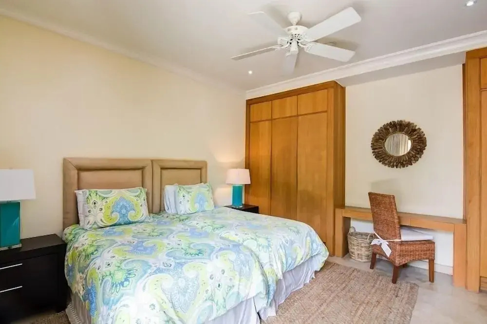 Sandy Cove 204