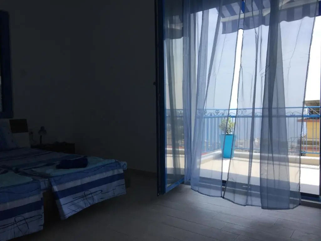 Island Apartment