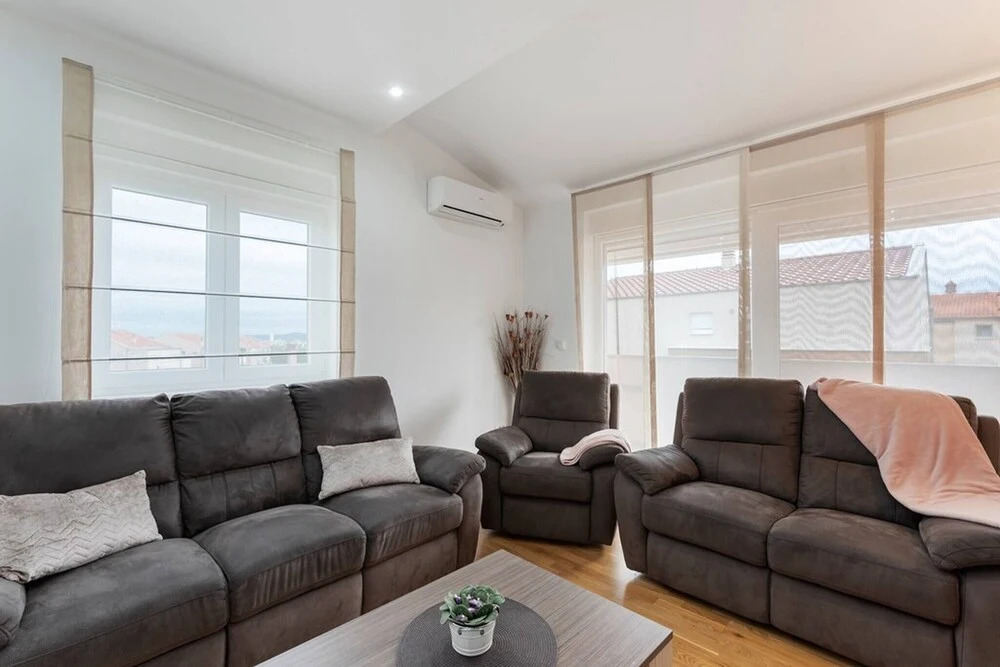 Penthouse Milda 4 Up To 6 Guests, Zadar