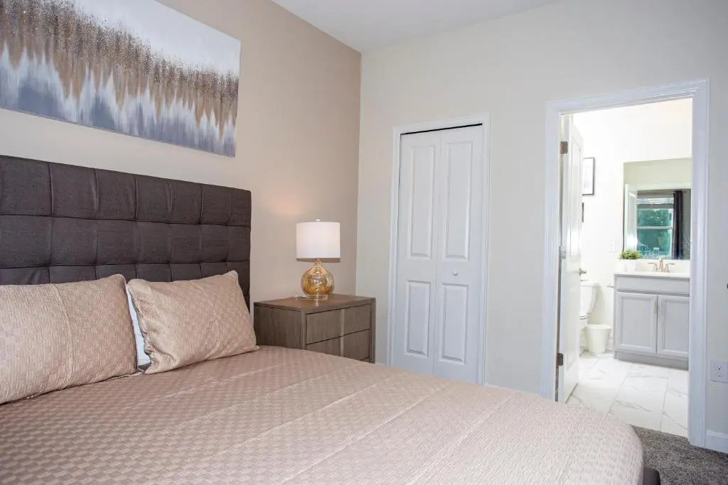 Stunning 8 Bd W/ Pool Close To Disney 2887