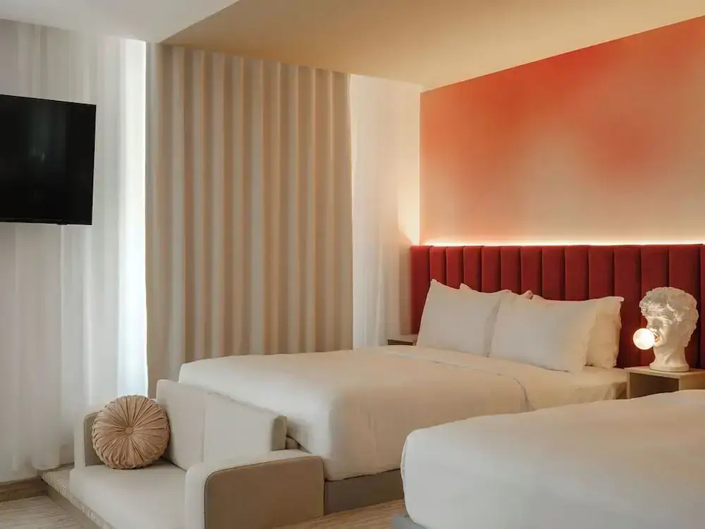 Rose Hôtel Invisible