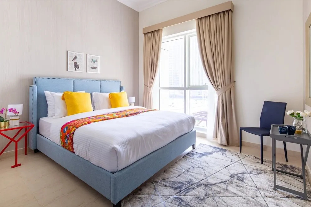 Impressive 2BR Loft W/ Study In Downtown Dubai