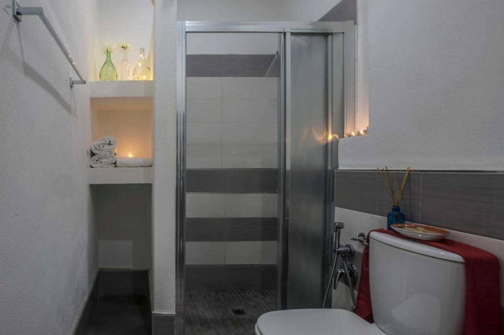 Lisetta Rooms