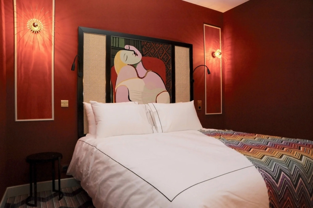 MomArt Hotel