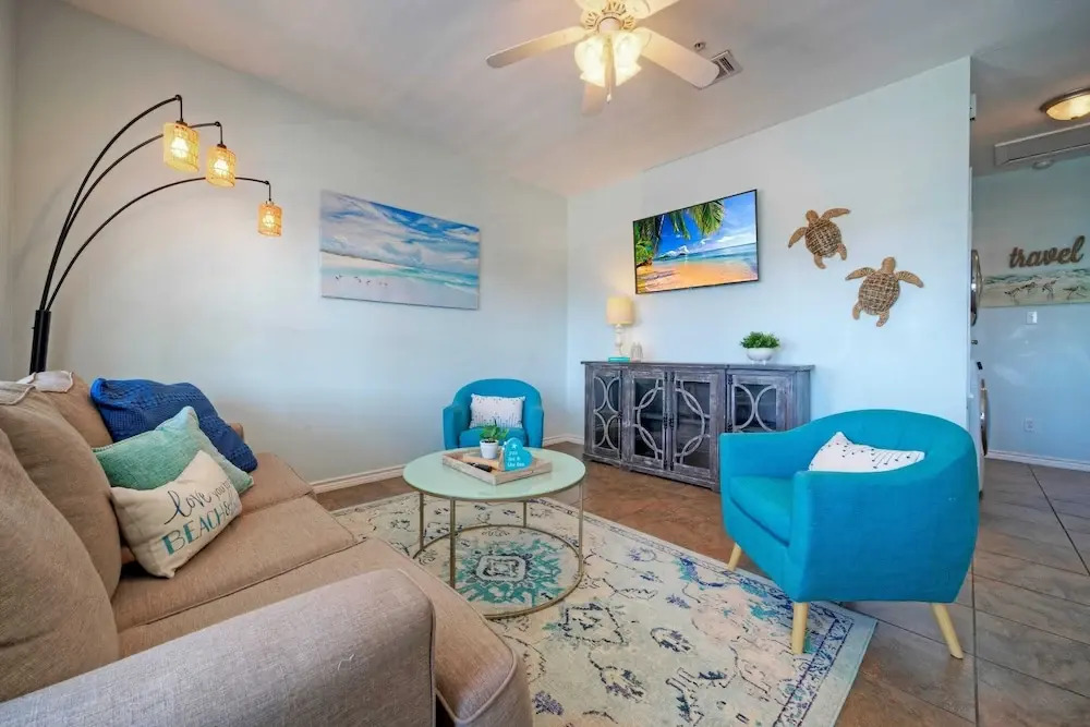 2 Condos for 14 Guests at Costa Bahia Pool, Minutes to Beach, Pet-friendly