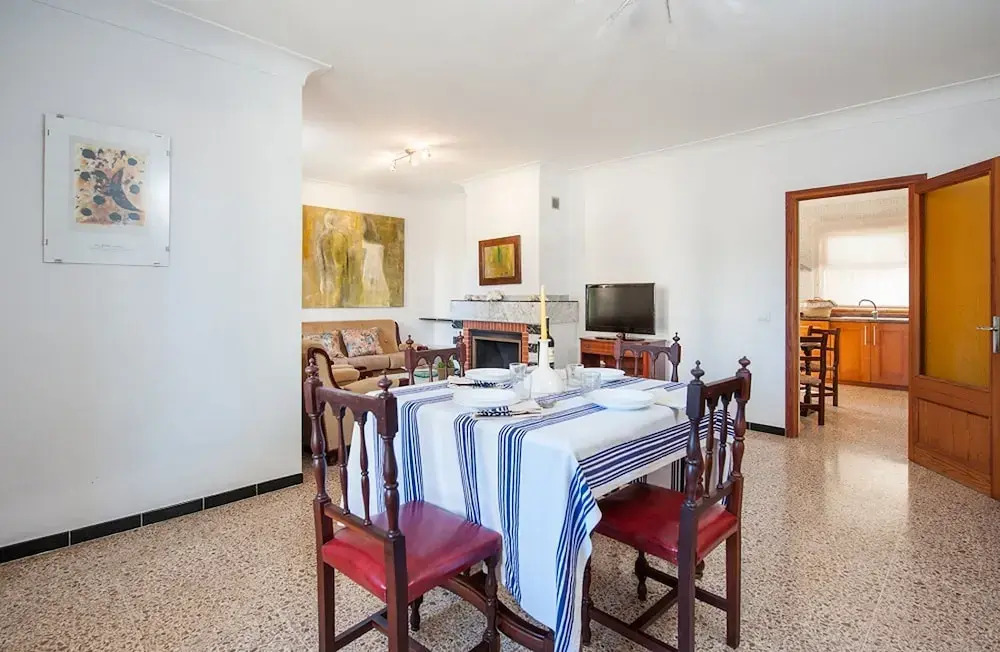 Miloca2 in Mallorca With 3 Bedrooms and 2 Bathrooms