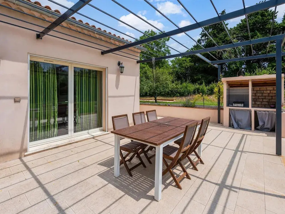 Holiday Home in Vaucluse Near Mont Ventoux