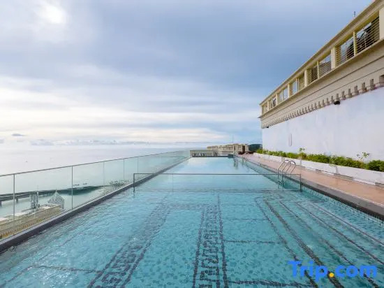 La Creste Sunset Residence - Ocean & Firework View