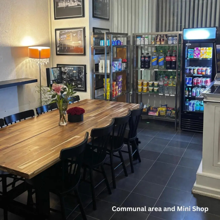 Hendham House - Near Etihad Stadium, CoOp Live Arena, AO Arena, Piccadilly Train Station & Manchester City Centre