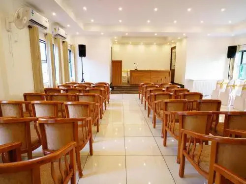 Hotel White Fort by OYO Rooms