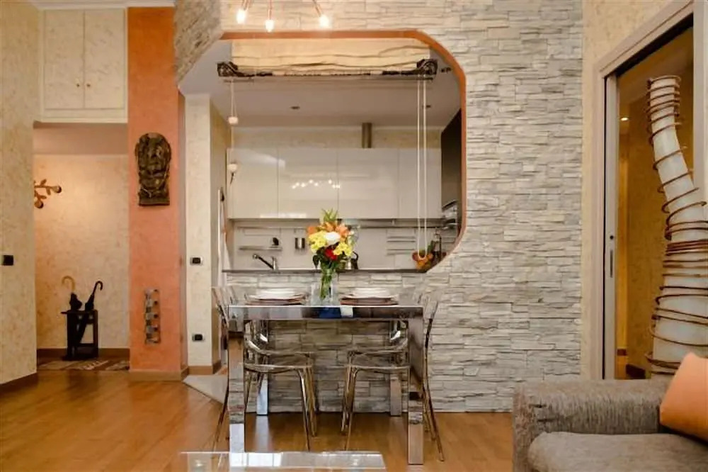 Romana Suites