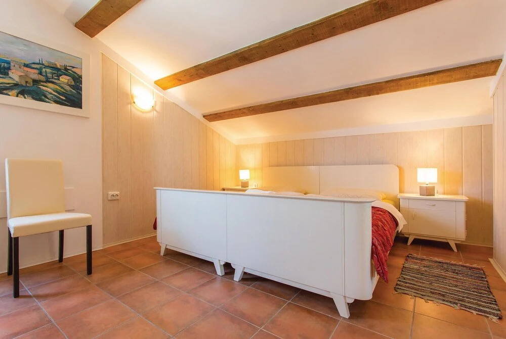 Beautiful Apartment In Klimno With Wifi