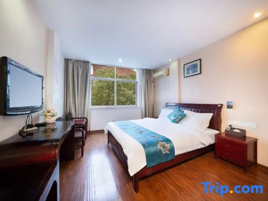 Xinxing Business Hotel