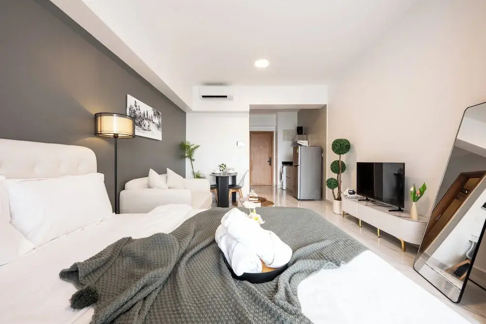 Royal Platinum Condo by Soben Homes