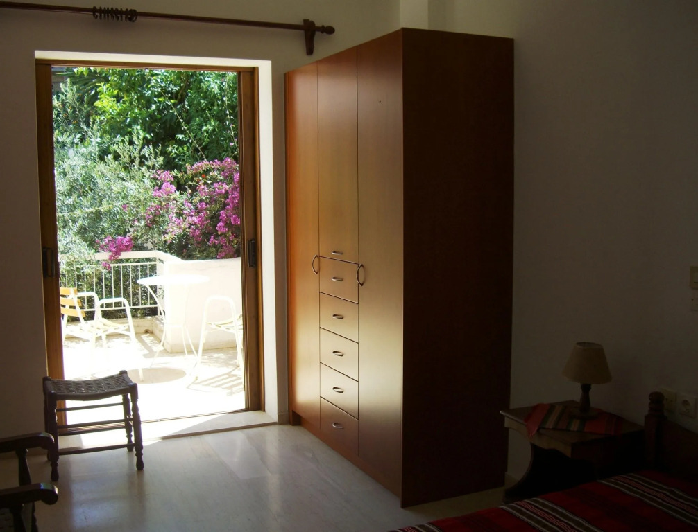 Melas Apartments
