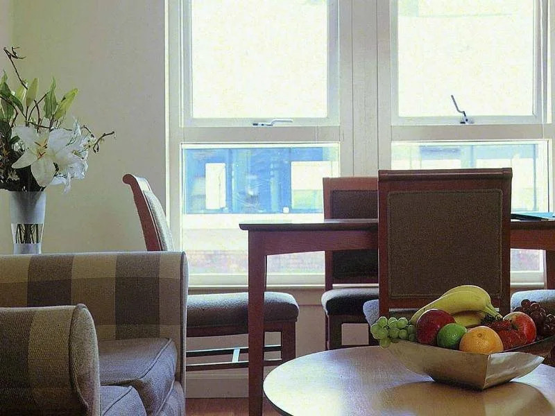 Minc Mayfair Court