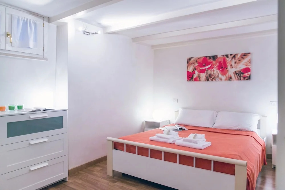Monti Colosseum Accommodation