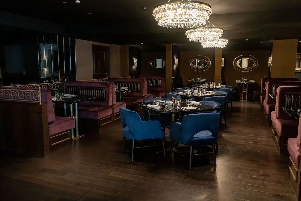 The LaSalle Chicago, Autograph Collection