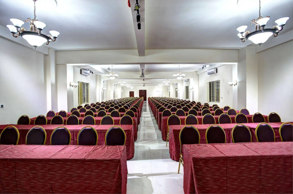 La Rose Hotel