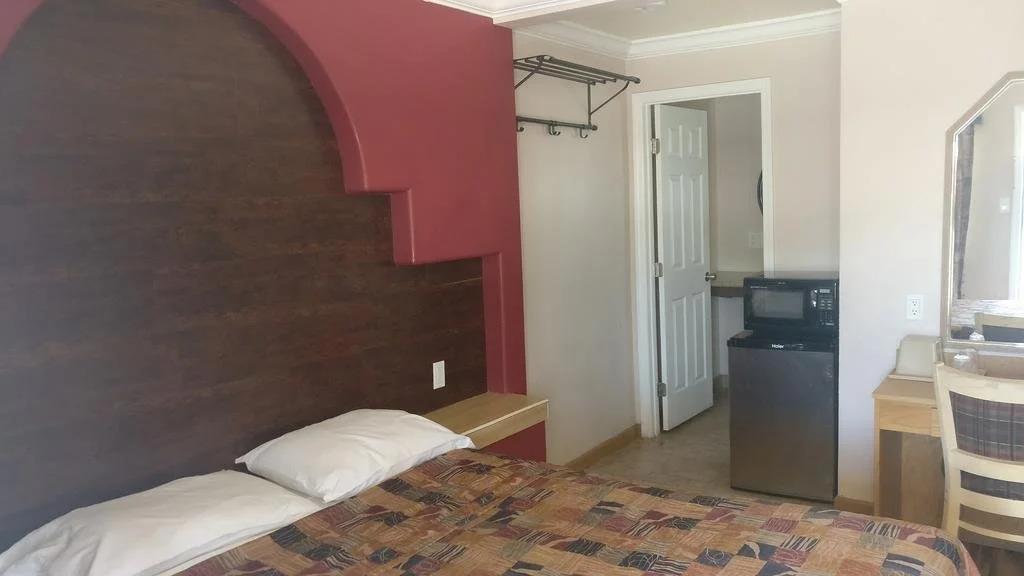 El Monte Motel