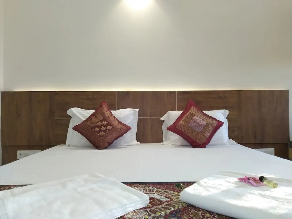 Aapni Haveli