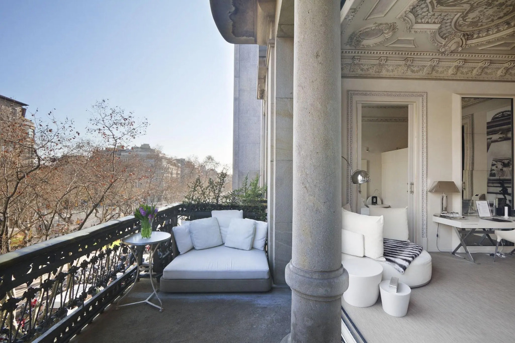 El Palauet Modernist Suites Barcelona