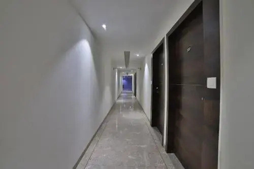 Hotel Milan Food Court by OYO Rooms