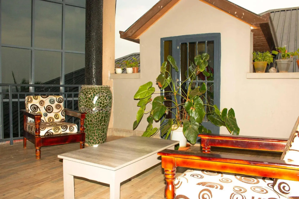 Baobab Hotel LTD
