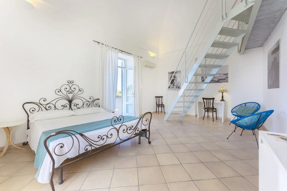 Le Grand Bleu - Gioia Apartments