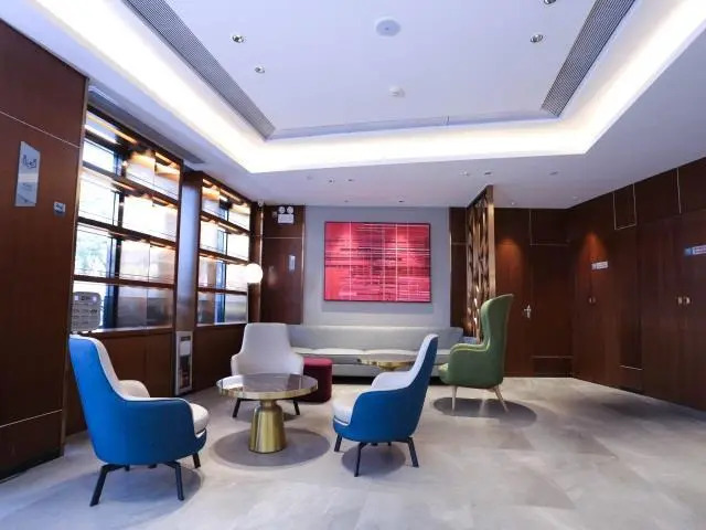 Borrman Hotel Guangzhou Sanliyuan Metro Station