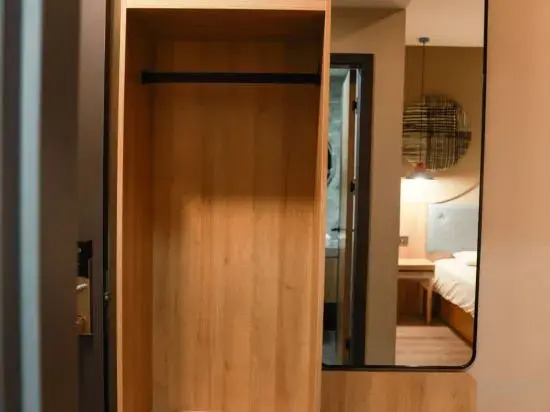 Homeinn UP Huayi Collection Hotel (Suzhou Wanda Plaza)