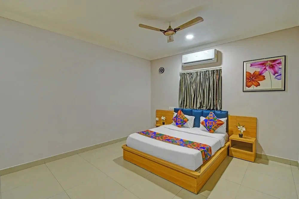 Fabhotel Eyries The Business