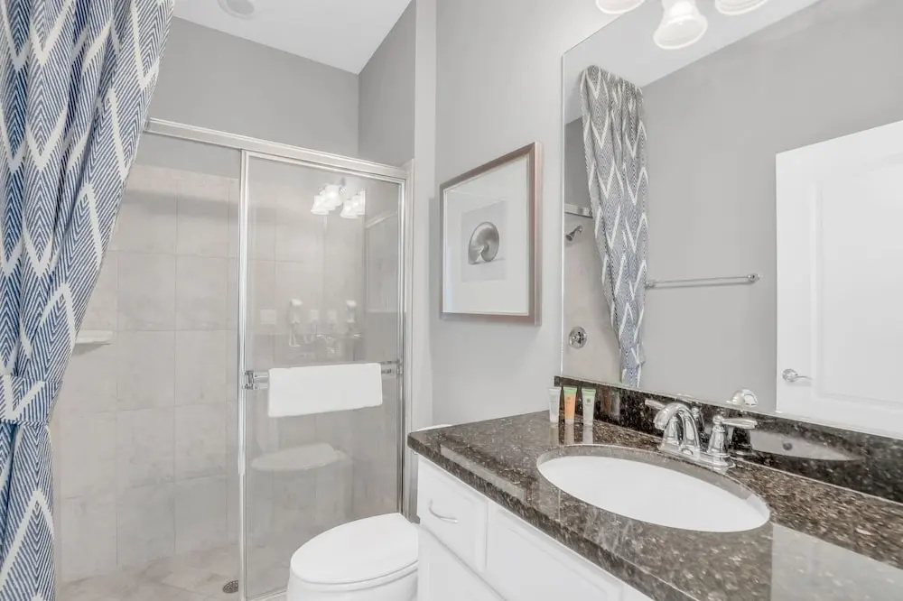 Sleek Home With Big Pool Area and Game Room, CDC Cleaning Standards #8ws105