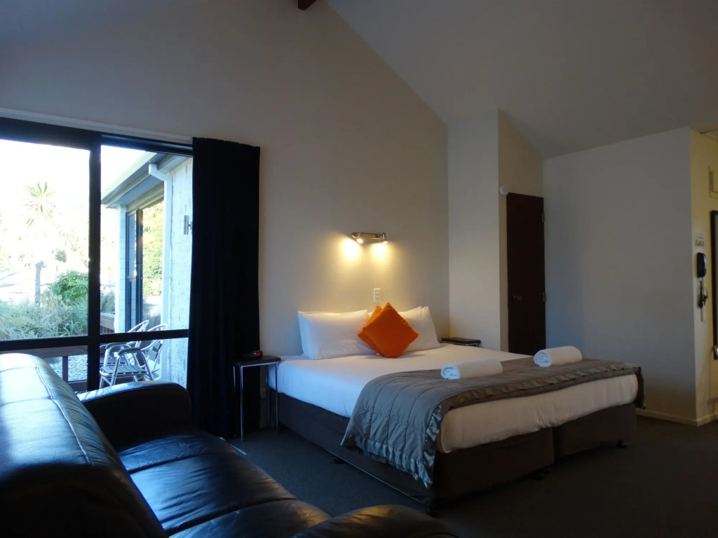Alpine Glacier Motel