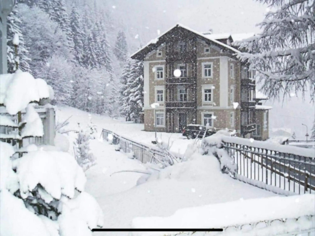 Stunning Holiday Home in Bad Gastein with Sauna