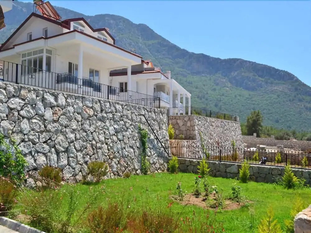New Age Villa Anch