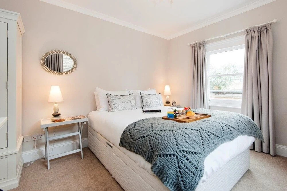 The Stephendale Road Townhouse - SL