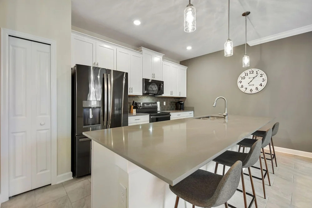 Magic Lily - Storey Lake By Shine Villas #834