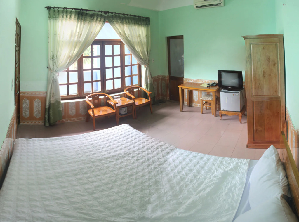 Hoa Binh Hotel Quang Binh