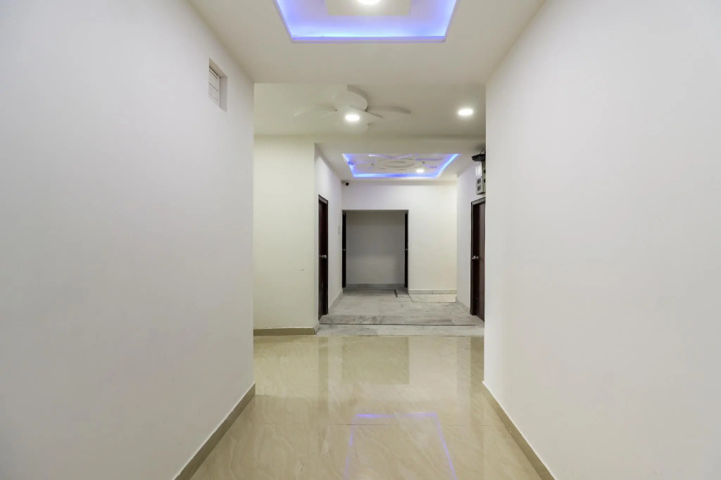 OYO Flagship 75583 Thatipally Mansion