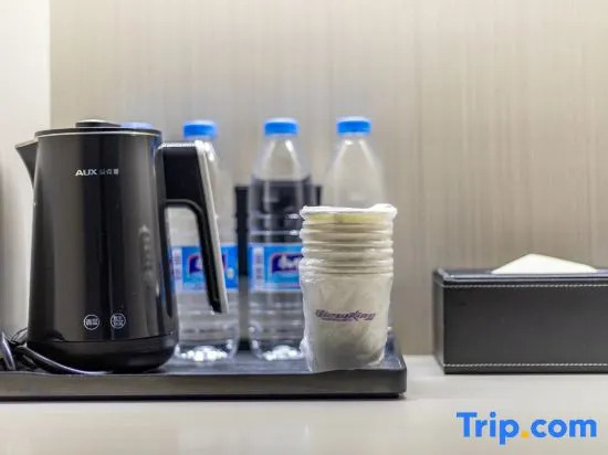 viewking Hotel (Shanghai Hongqiao Hub Longhu Tianjie Branch)
