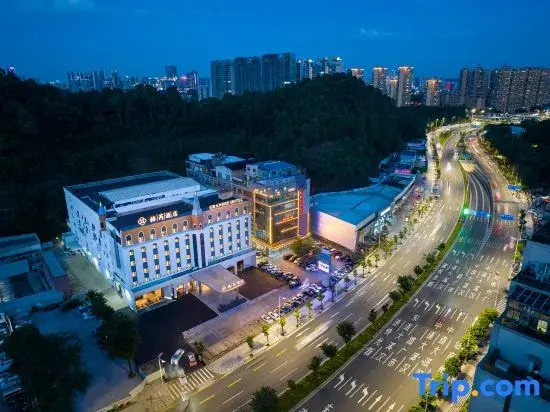 Grandee Hotel (Guangzhou Panyu Chimelong Safari Park Branch)
