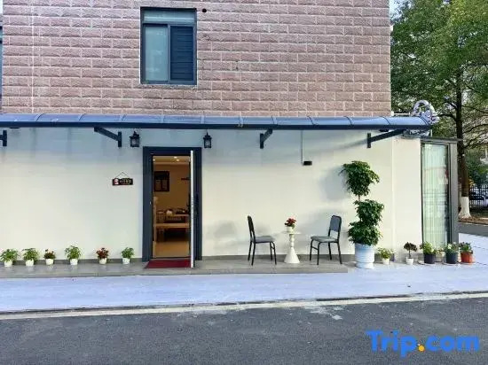 Lakeside Residence | Lakeside Scenery Elegant and Comfortable Leisure Homestay (Dongjiang)