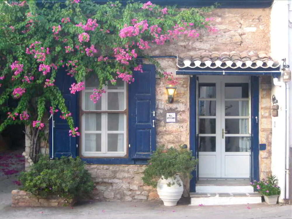 To Spitaki Apartments
