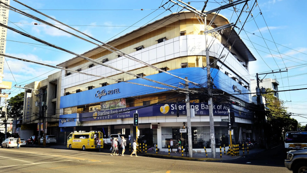 Skyblue Hotel