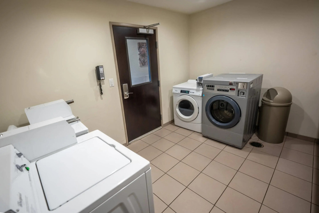 MainStay Suites at Discovery Park of America