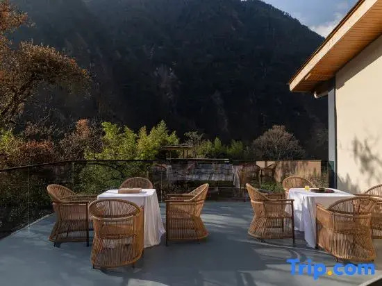 Mulin Forest Zhaoxi Hot Spring Homestay