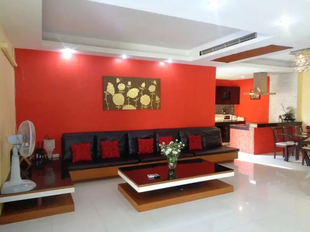 4 Bedroom Private Pool Bungalow Walking Street 15 Min Ride Away