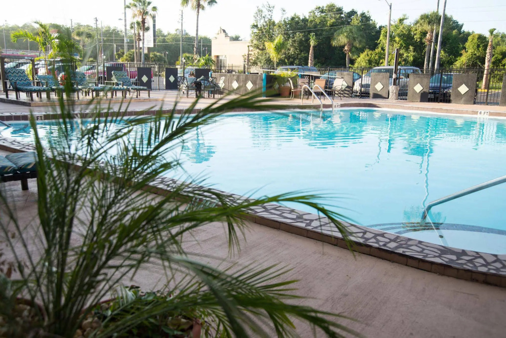 Seasons Florida Resort