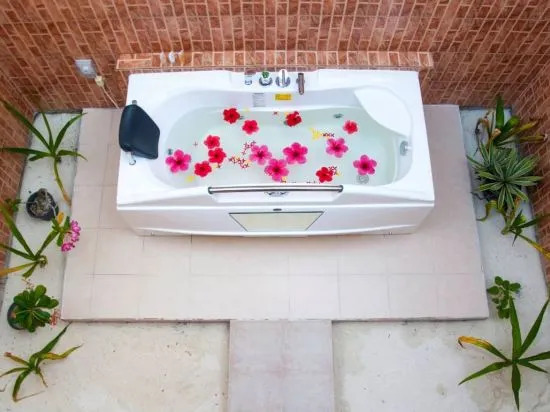 Askani Thulusdhoo